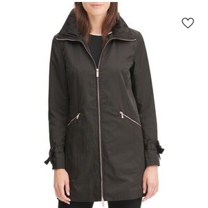 KARL LAGERFELD PARIS Packable A-Line Black Rain Jacket Women’s Size Medium